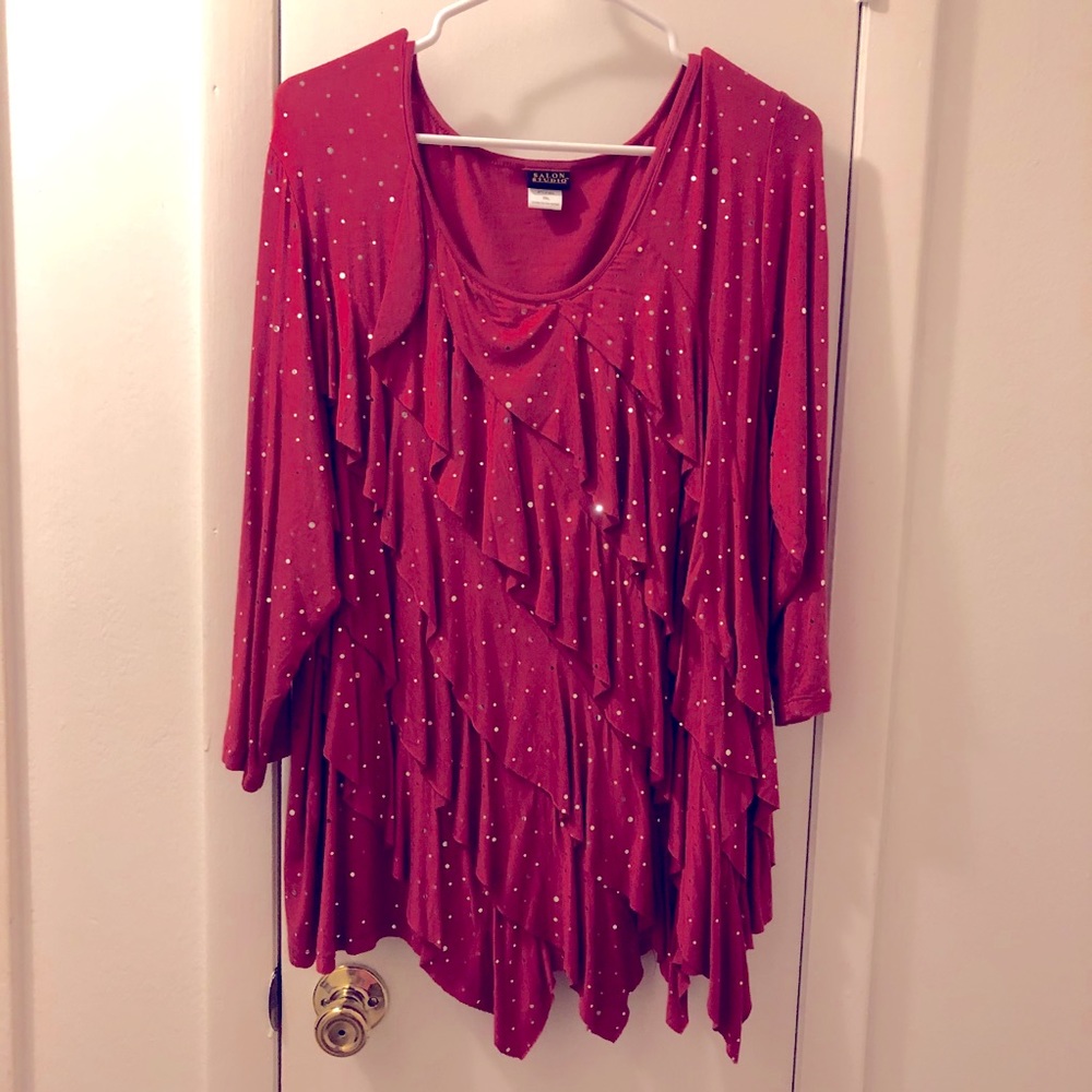 Woman’s Salon Studio long sleeve top size 3XL